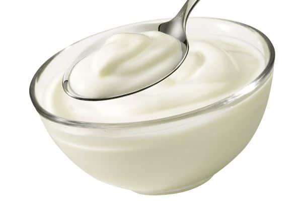 Alimentos-que-ayudan-a-prevenir-el-cáncer-yogurt_opt
